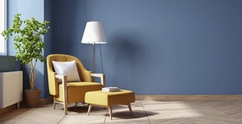 Соня идёт играть на гитаре